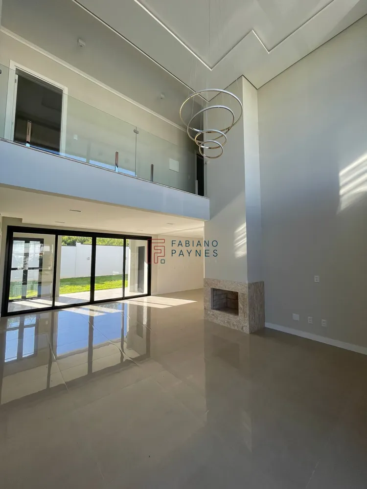 Casa, 3 quartos, 192 m² - Foto 2