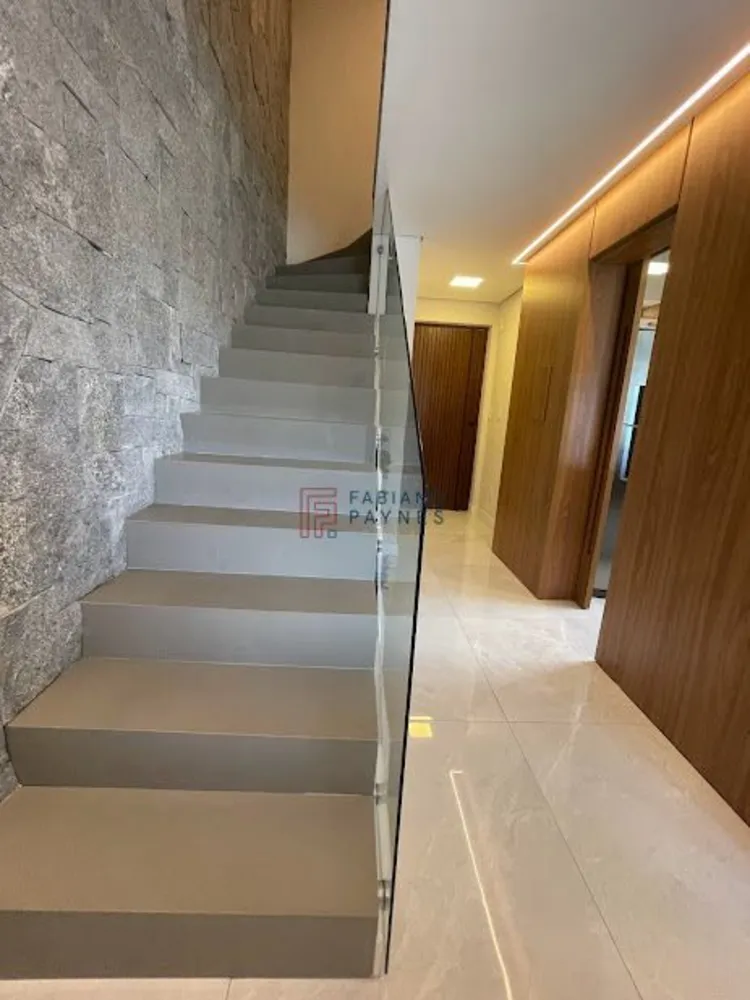 Casa, 3 quartos, 213 m² - Foto 2
