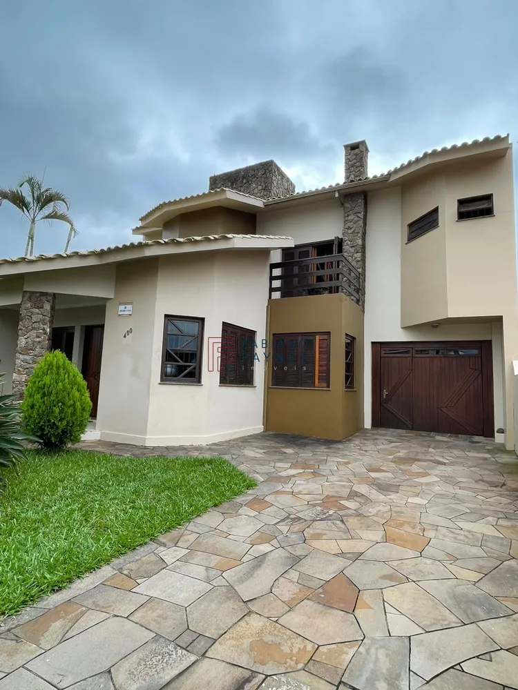 Casa, 4 quartos, 282 m² - Foto 1
