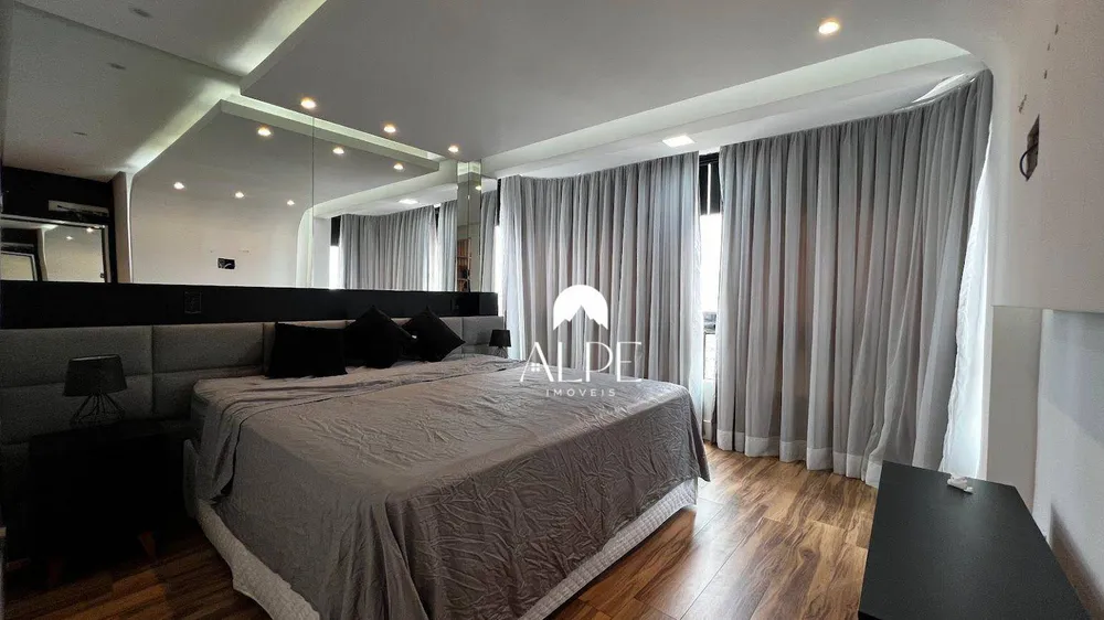 Cobertura, 3 quartos, 257 m² - Foto 10