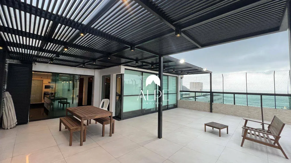 Cobertura, 3 quartos, 257 m² - Foto 2