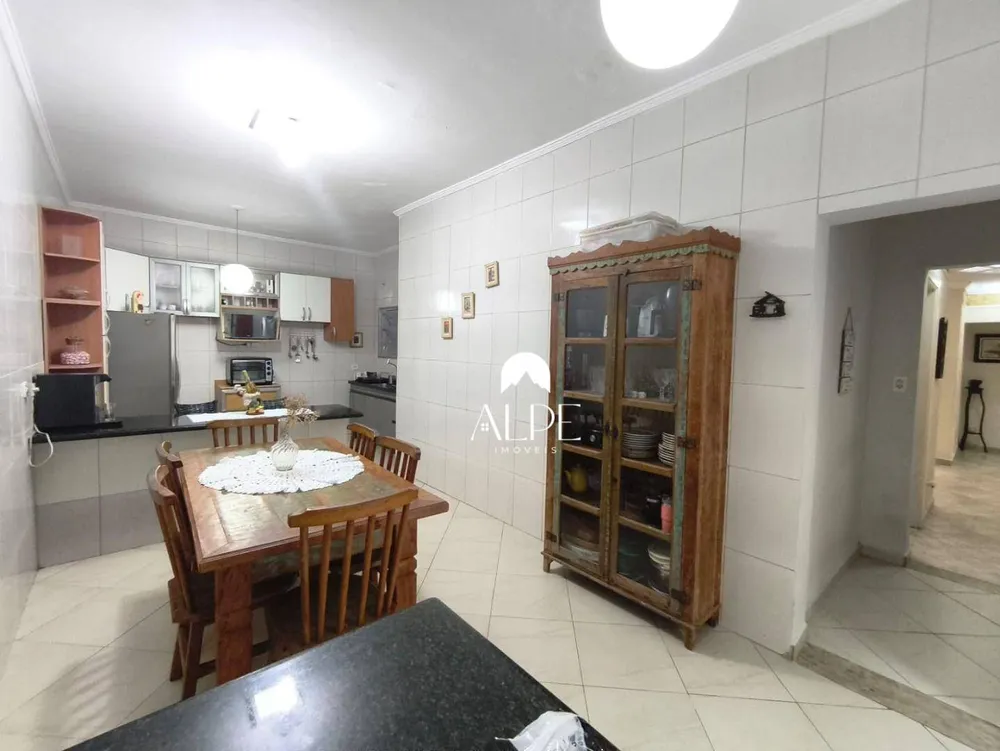 Casa, 4 quartos, 134 m² - Foto 2