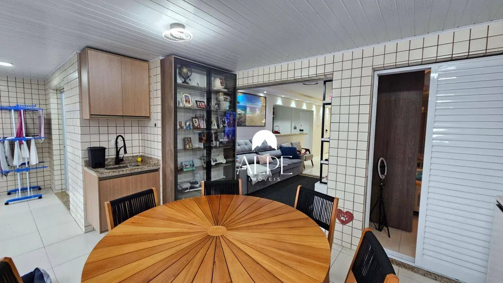 Apartamento, 3 quartos, 154 m² - Foto 2