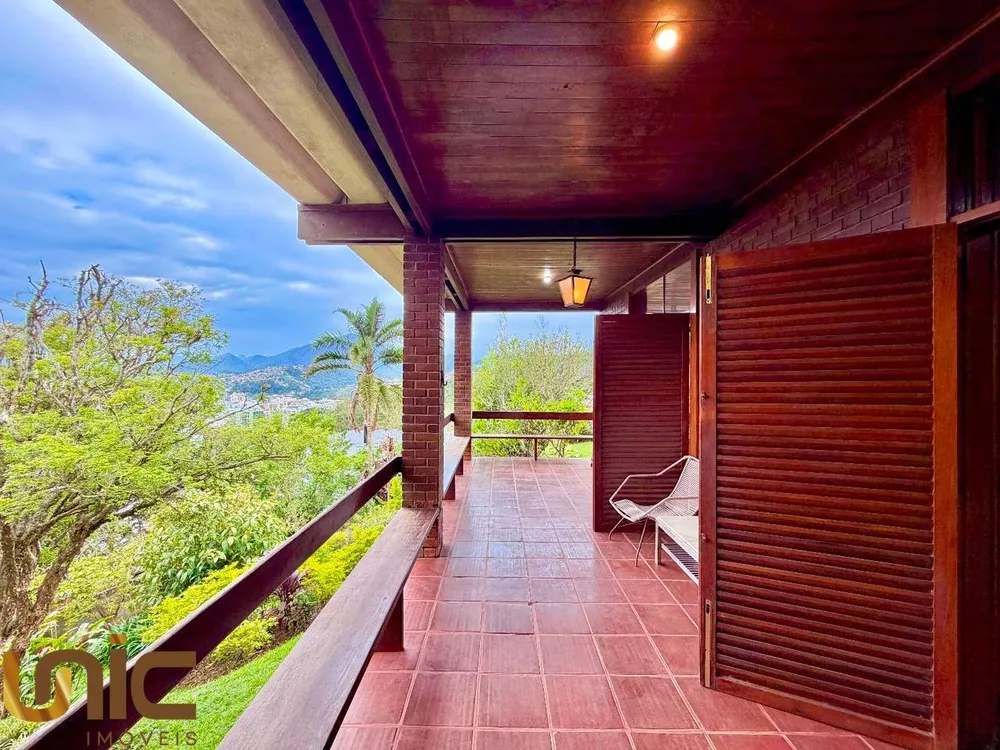 Casa, 4 quartos, 202 m² - Foto 2