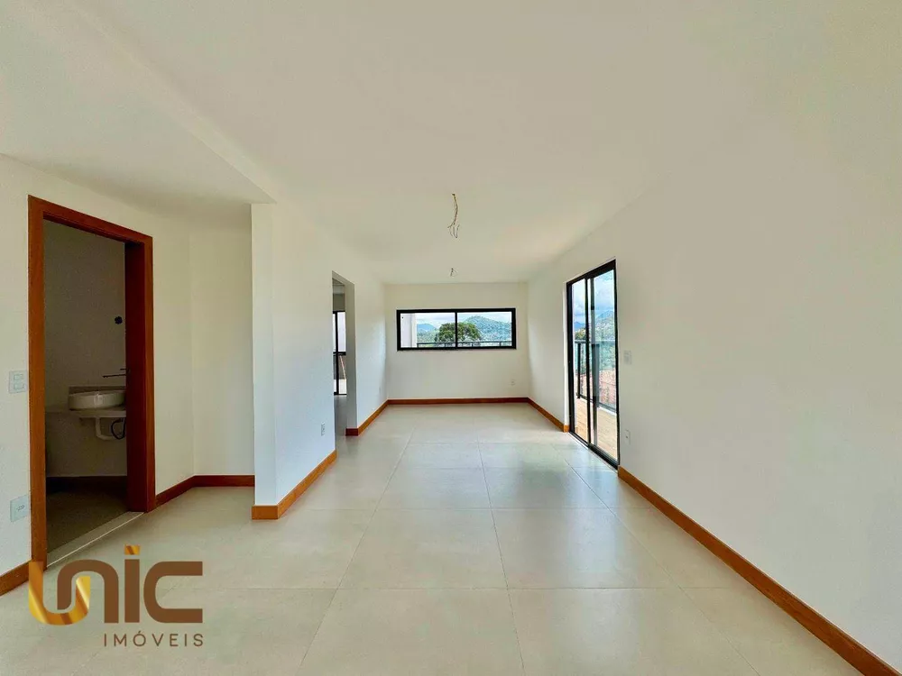 Casa, 5 quartos, 260 m² - Foto 9