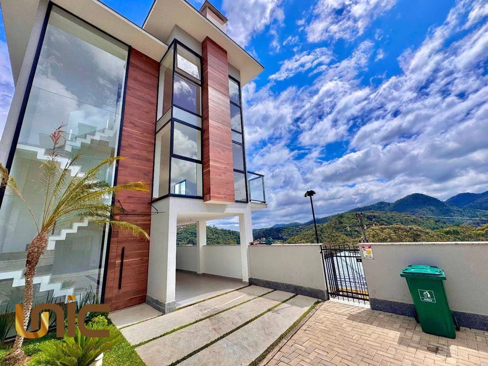 Casa, 5 quartos, 260 m² - Foto 1