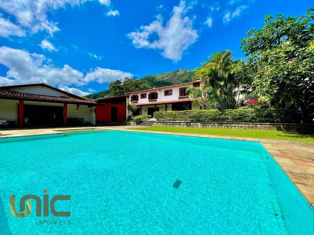 Casa, 5 quartos, 576 m² - Foto 1