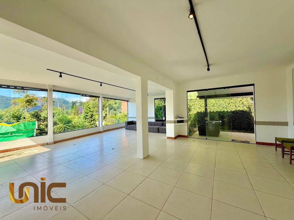 Casa, 3 quartos, 252 m² - Foto 5