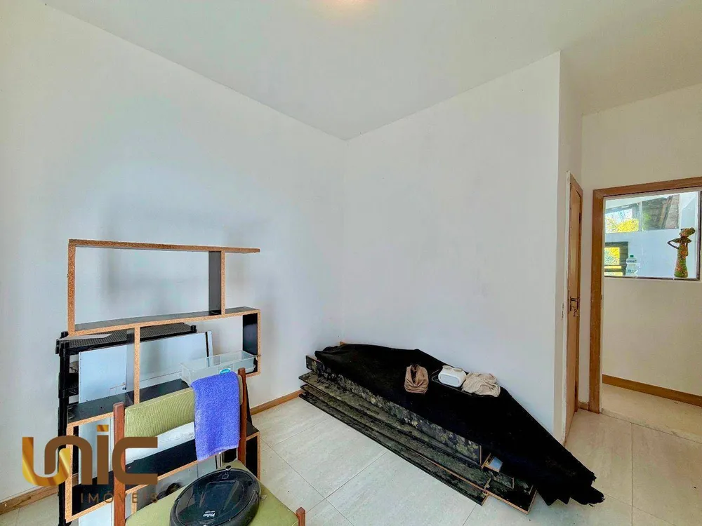Casa, 3 quartos, 252 m² - Foto 34