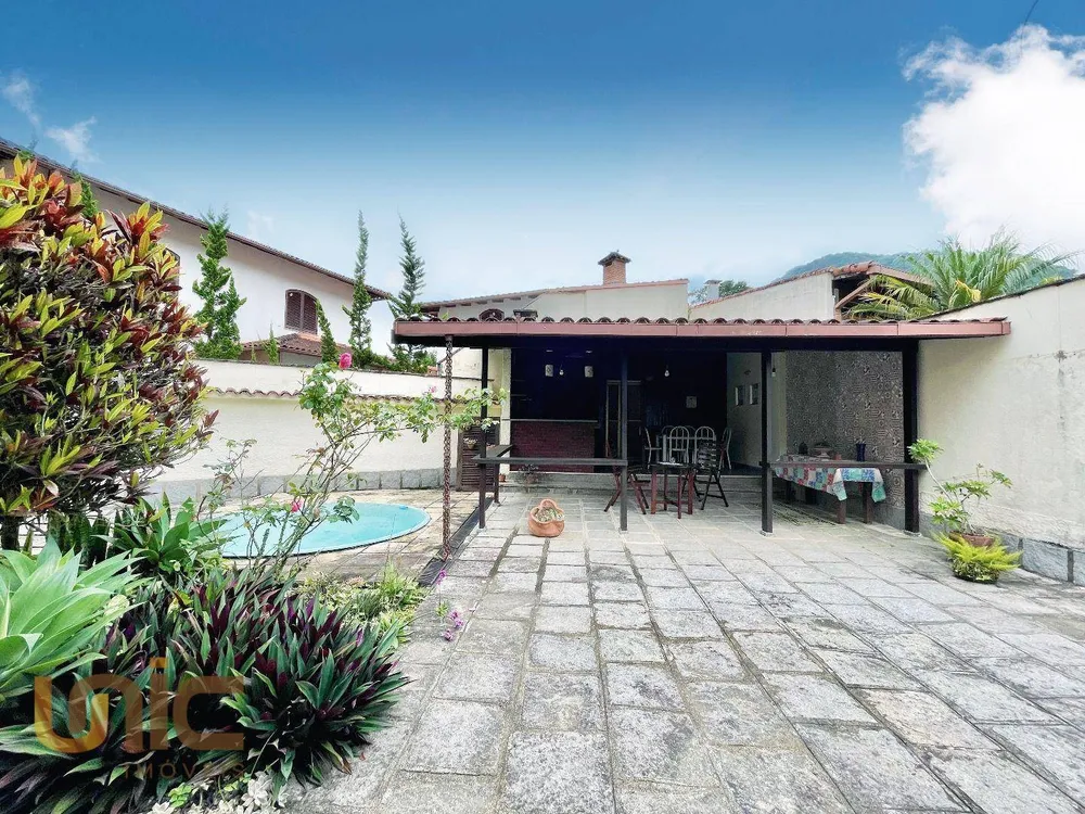 Casa, 3 quartos, 239 m² - Foto 4
