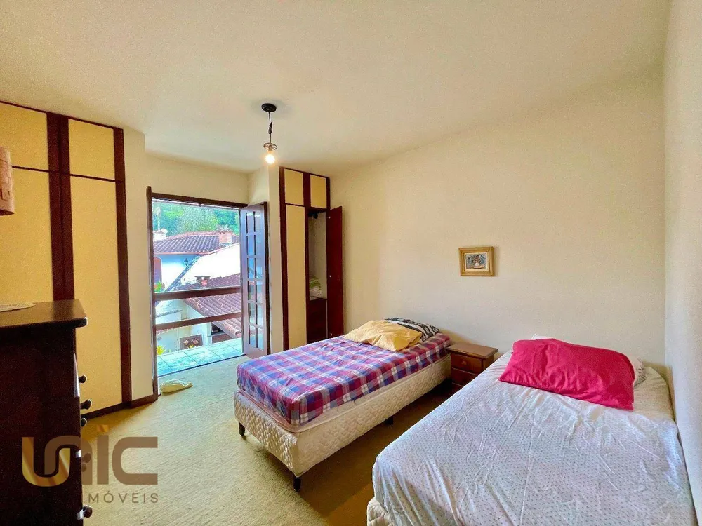 Casa, 3 quartos, 239 m² - Foto 15