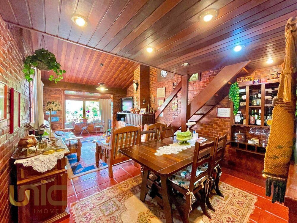 Casa de Condomínio à venda com 3 quartos, 100m² - Foto 1