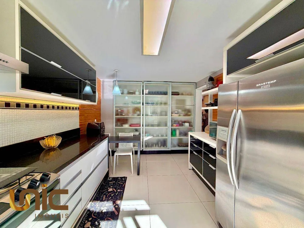 Apartamento, 4 quartos, 234 m² - Foto 15