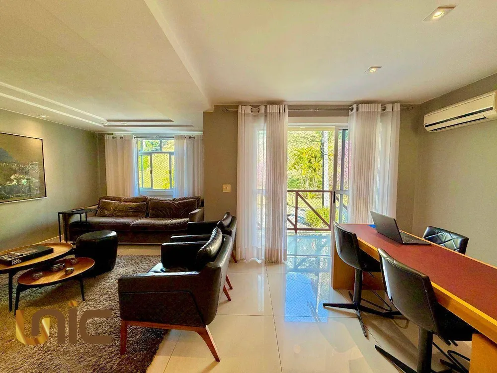 Apartamento, 4 quartos, 234 m² - Foto 2