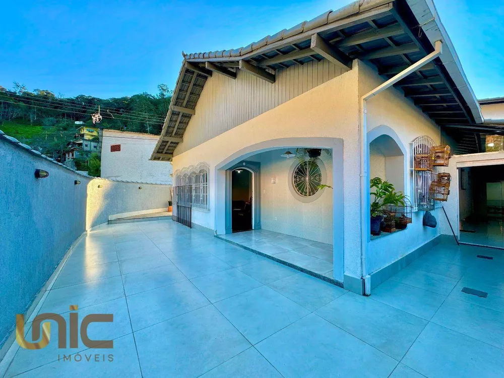 Casa, 3 quartos, 186 m² - Foto 1