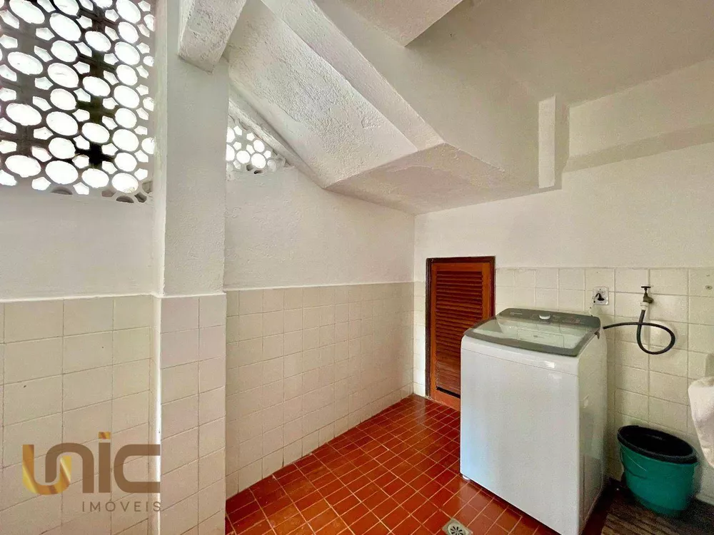 Casa, 4 quartos, 380 m² - Foto 1