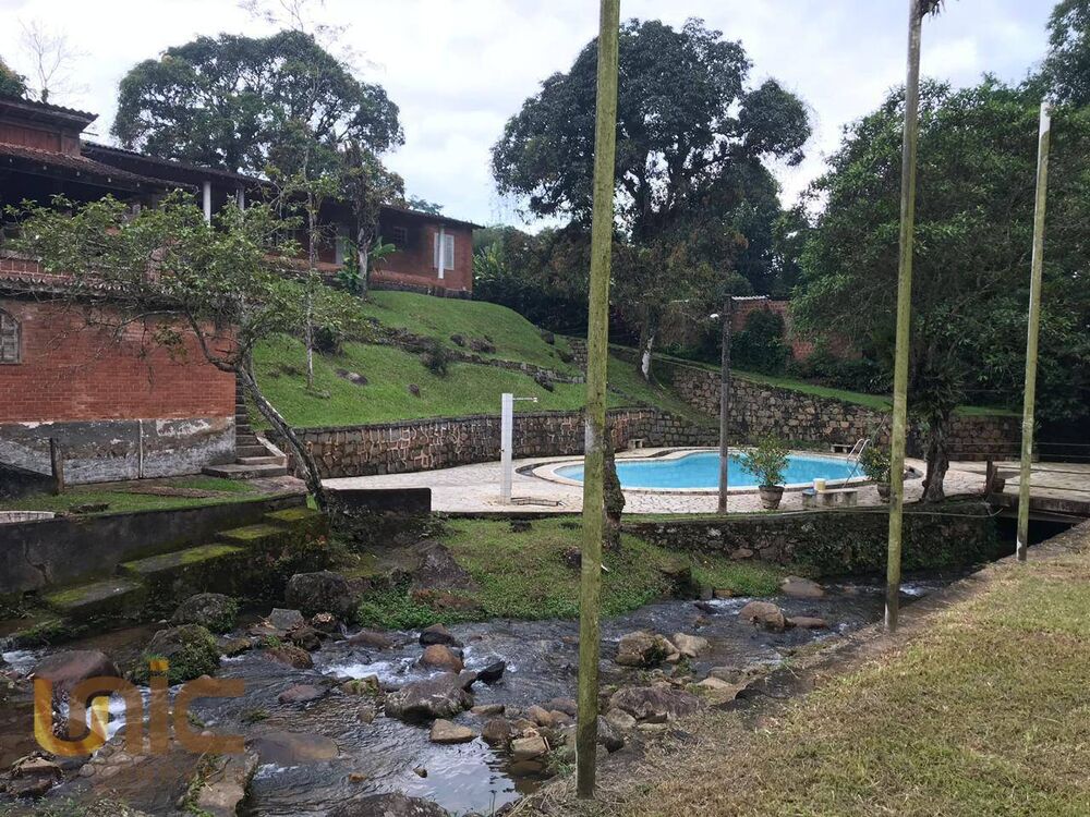 Casa à venda com 4 quartos, 450m² - Foto 19