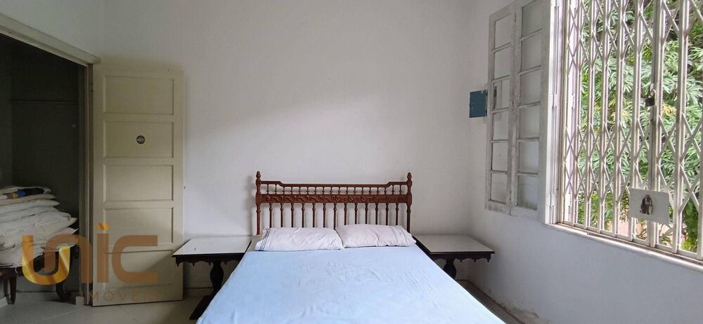 Casa à venda com 4 quartos, 450m² - Foto 12