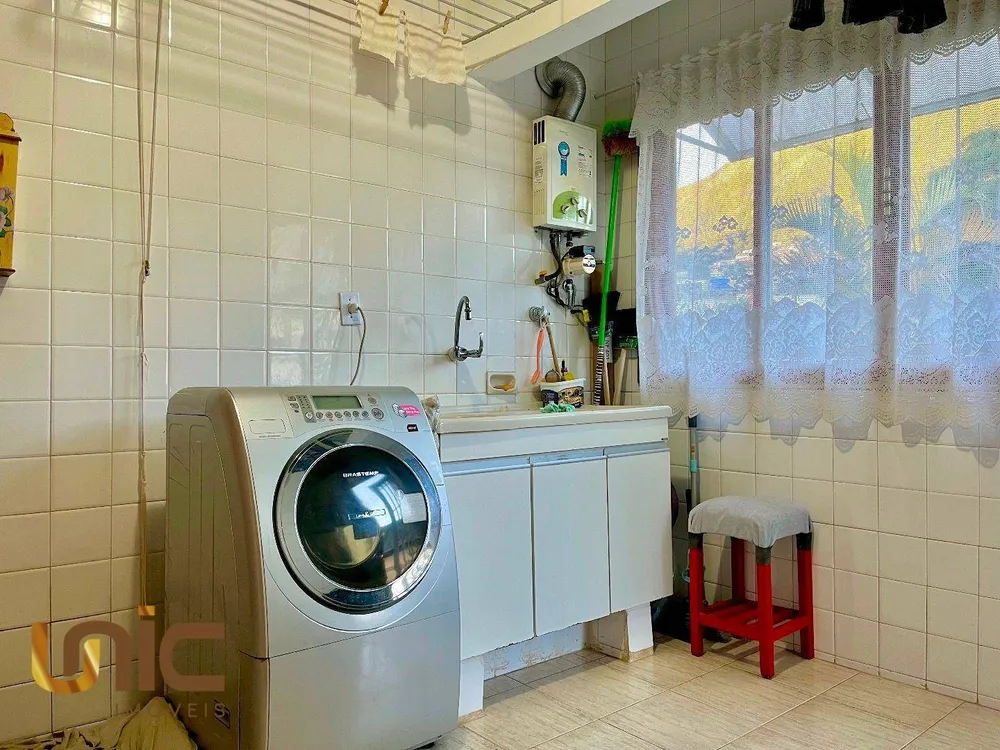Casa, 3 quartos, 235 m² - Foto 29