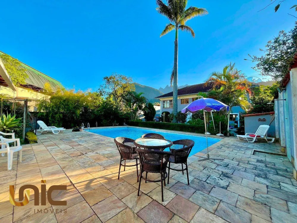 Casa, 3 quartos, 235 m² - Foto 44