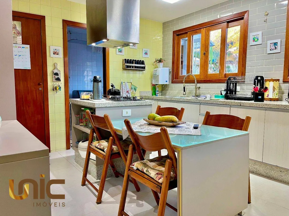 Casa, 3 quartos, 235 m² - Foto 26