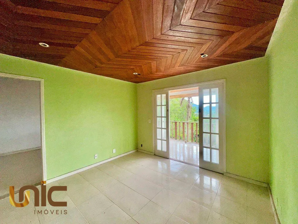 Casa, 4 quartos, 210 m² - Foto 1