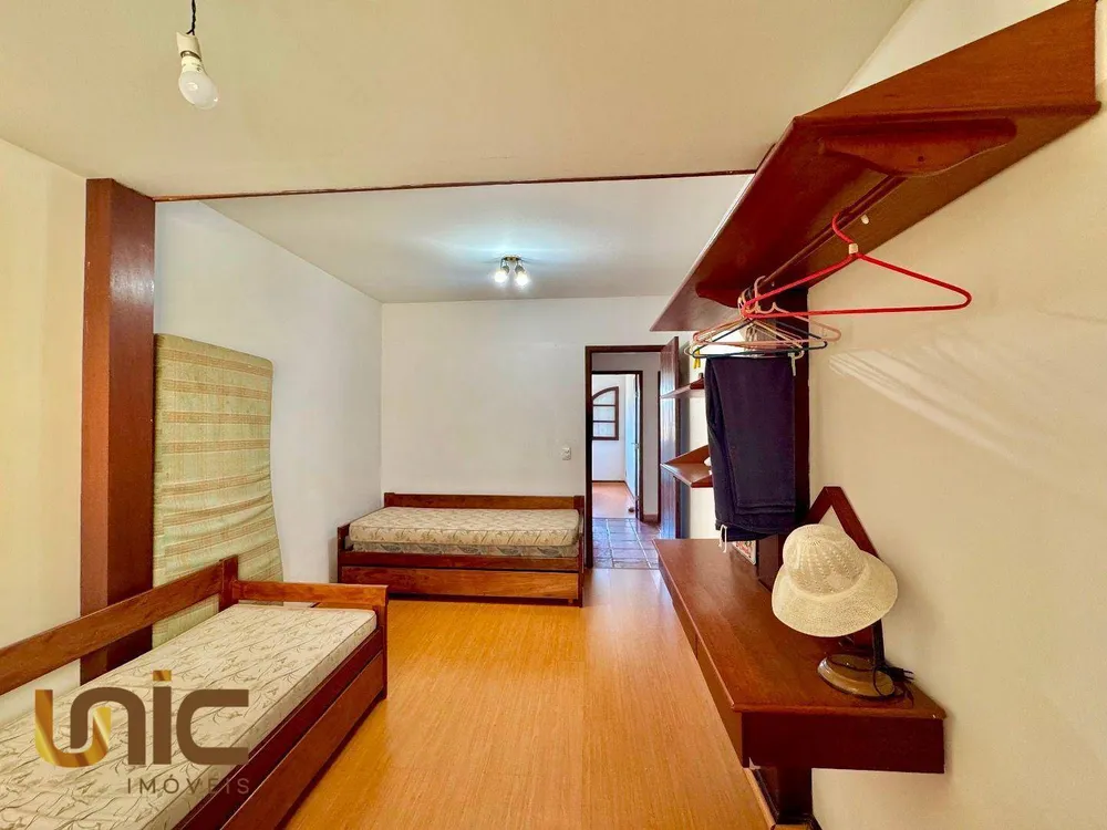 Casa, 3 quartos, 200 m² - Foto 13