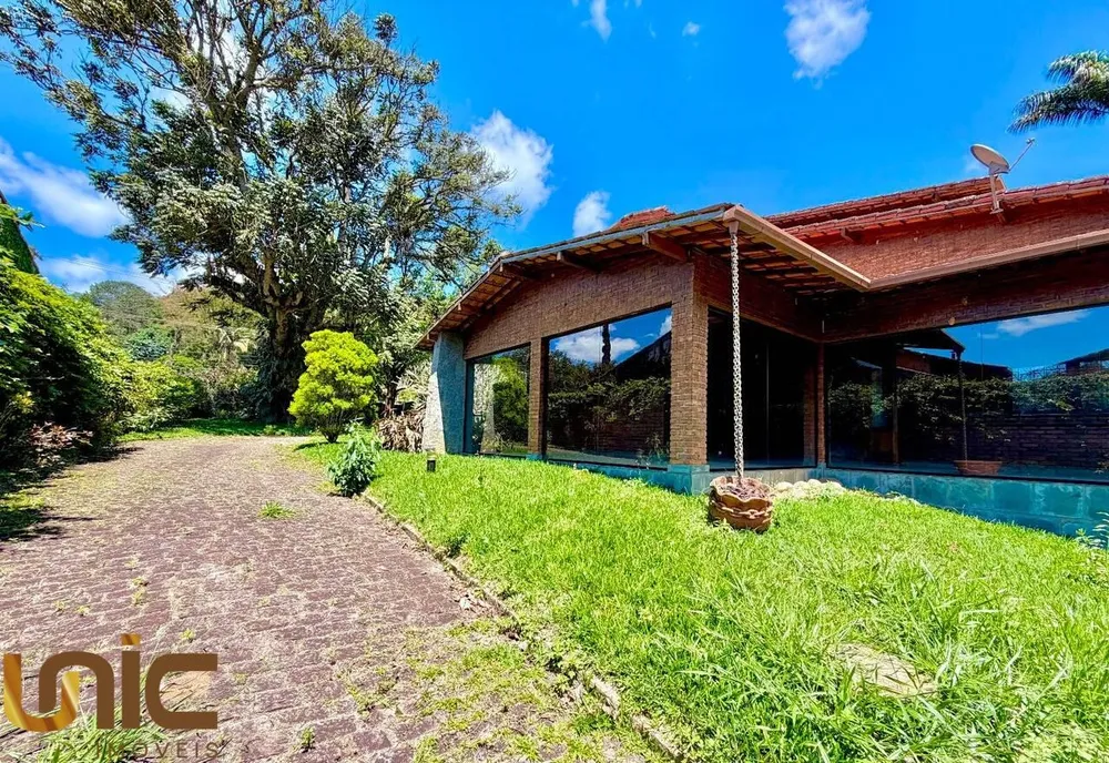 Casa, 4 quartos, 387 m² - Foto 1