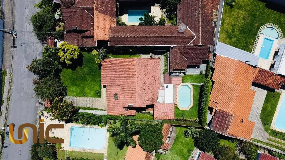 Casa, 4 quartos, 230 m² - Foto 35