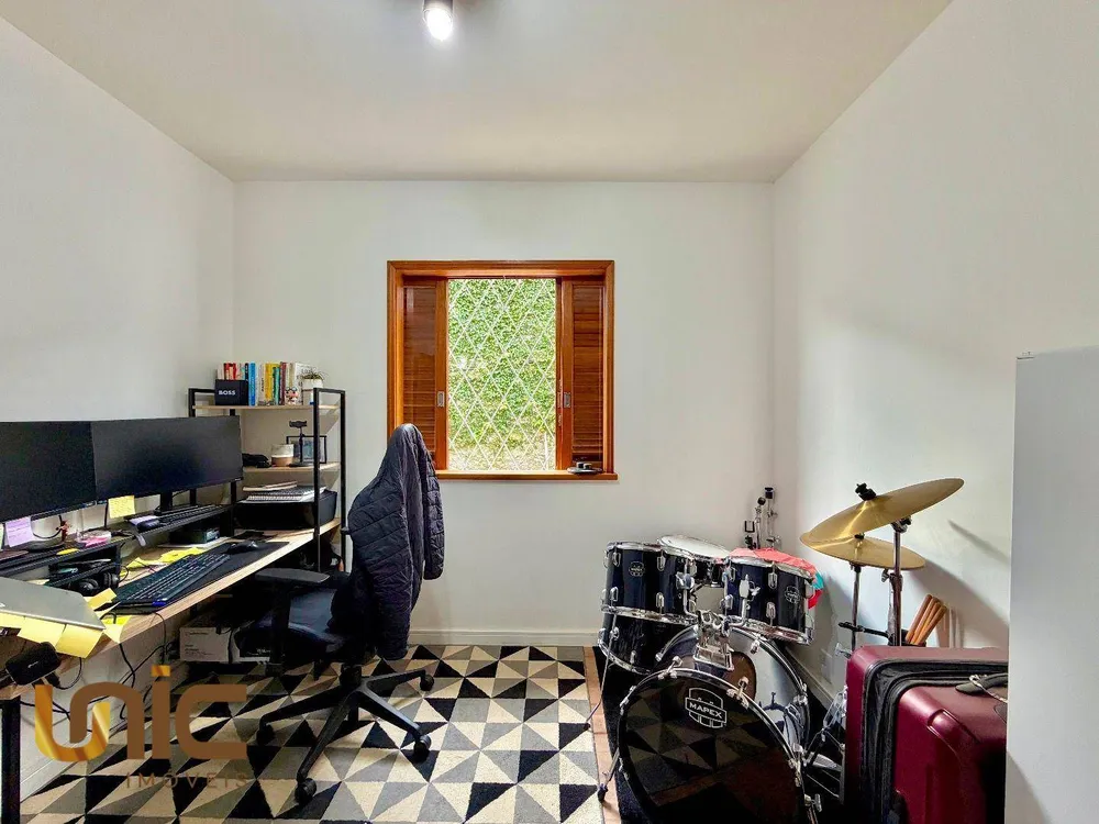 Casa, 4 quartos, 230 m² - Foto 20