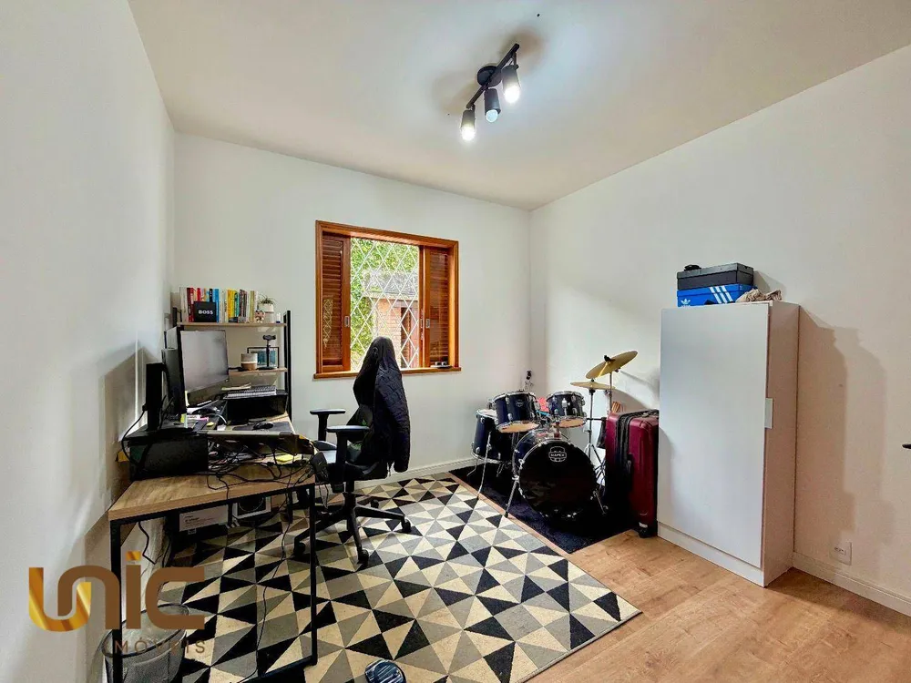 Casa, 4 quartos, 230 m² - Foto 19