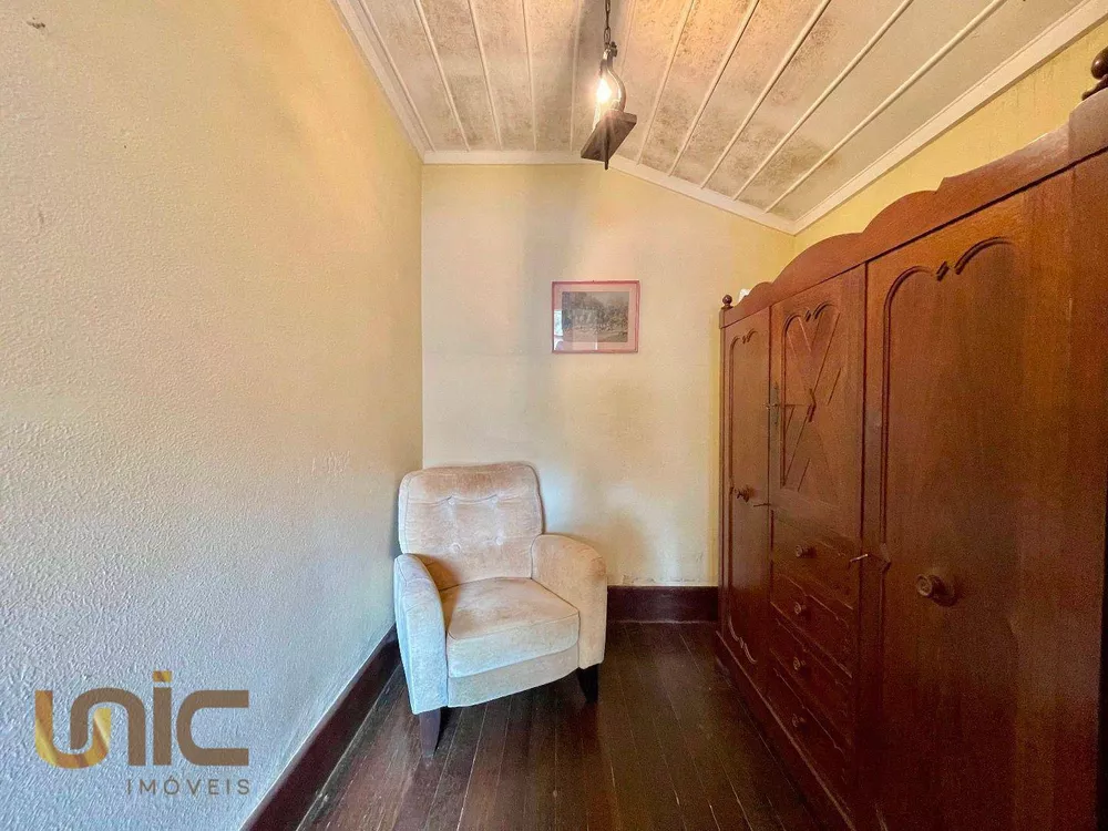 Casa, 6 quartos, 338 m² - Foto 2