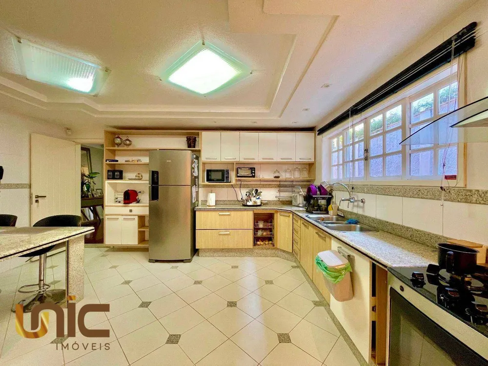Casa, 4 quartos, 221 m² - Foto 31