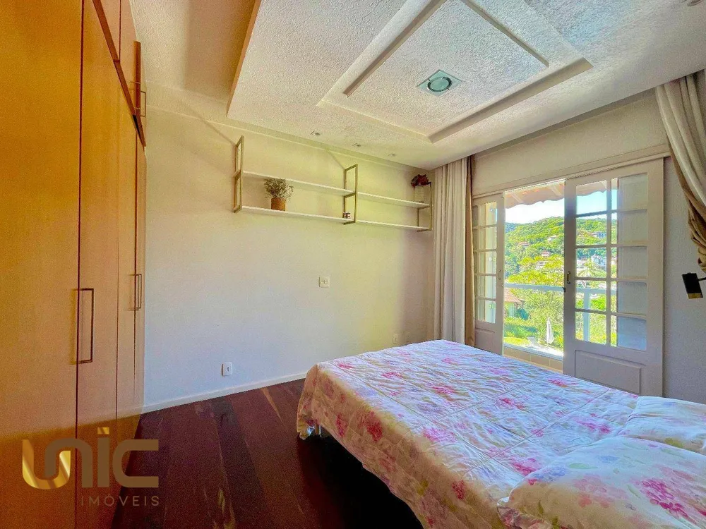 Casa, 4 quartos, 221 m² - Foto 2