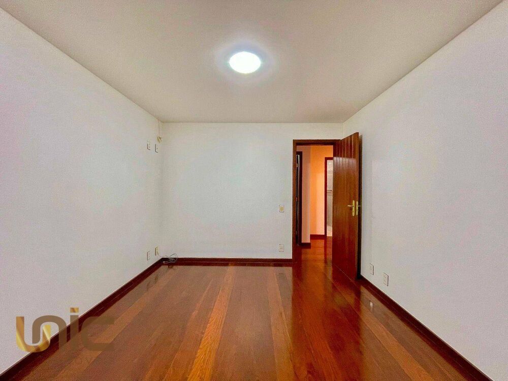 Casa de Condomínio à venda com 6 quartos, 469m² - Foto 19