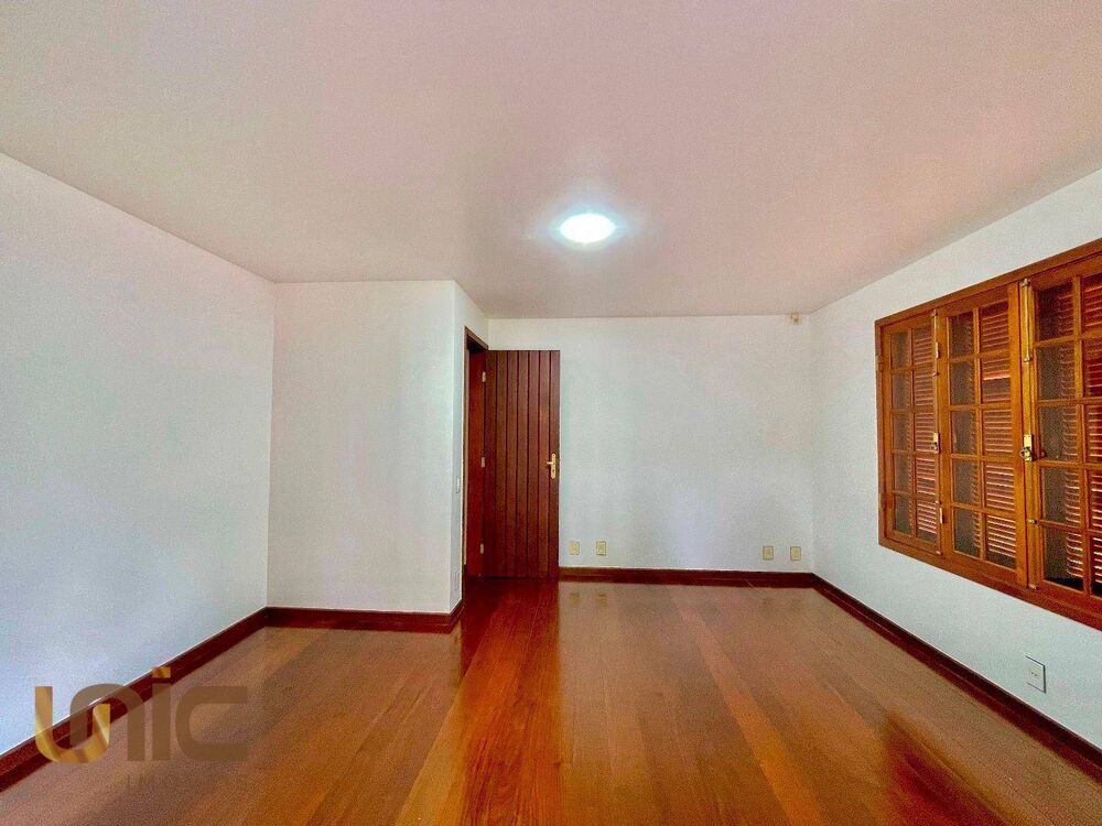 Casa de Condomínio à venda com 6 quartos, 469m² - Foto 33