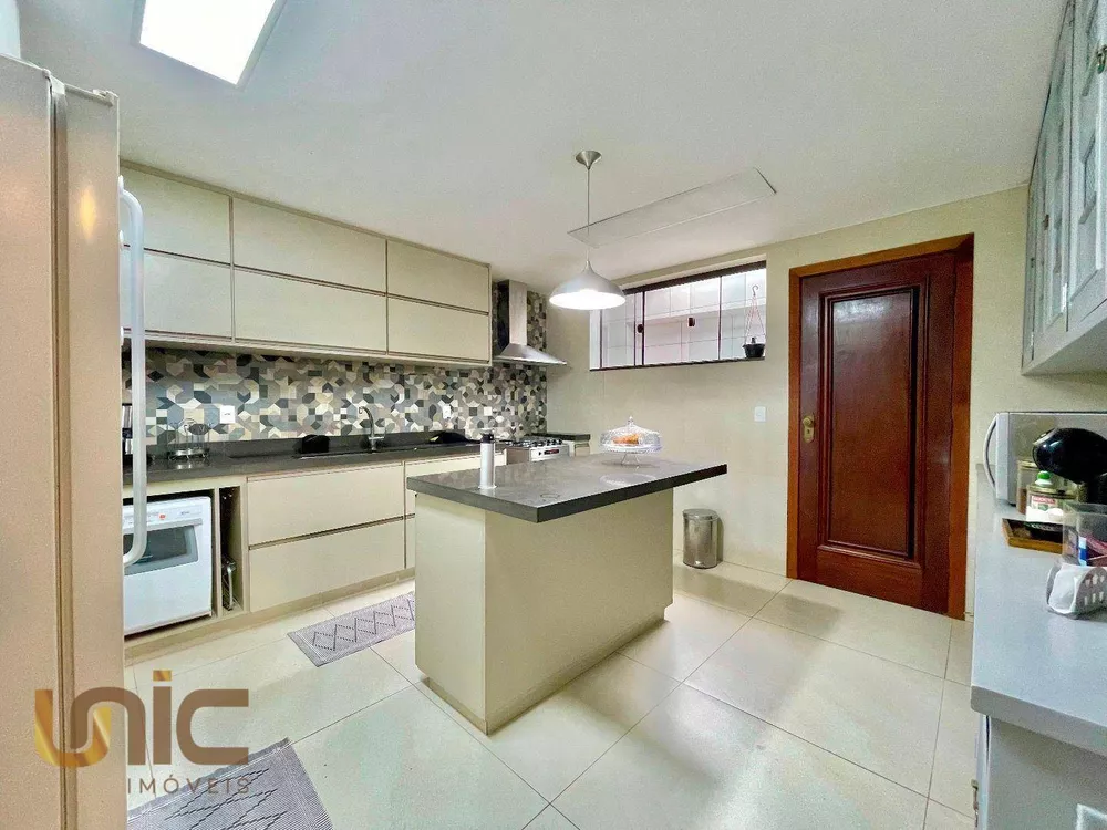Casa, 5 quartos, 318 m² - Foto 22