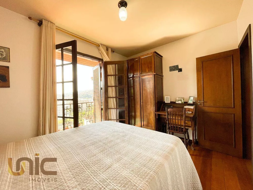 Casa, 4 quartos, 279 m² - Foto 32