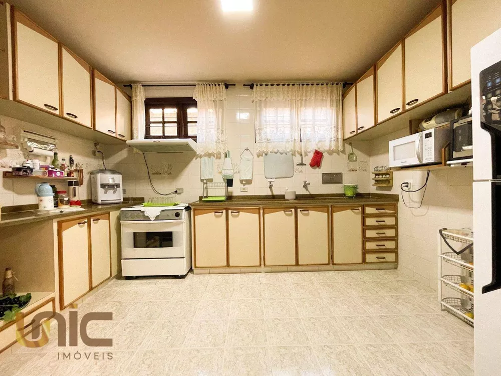 Casa, 4 quartos, 279 m² - Foto 18