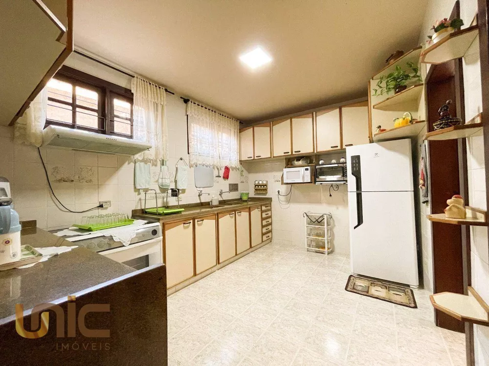 Casa, 4 quartos, 279 m² - Foto 25