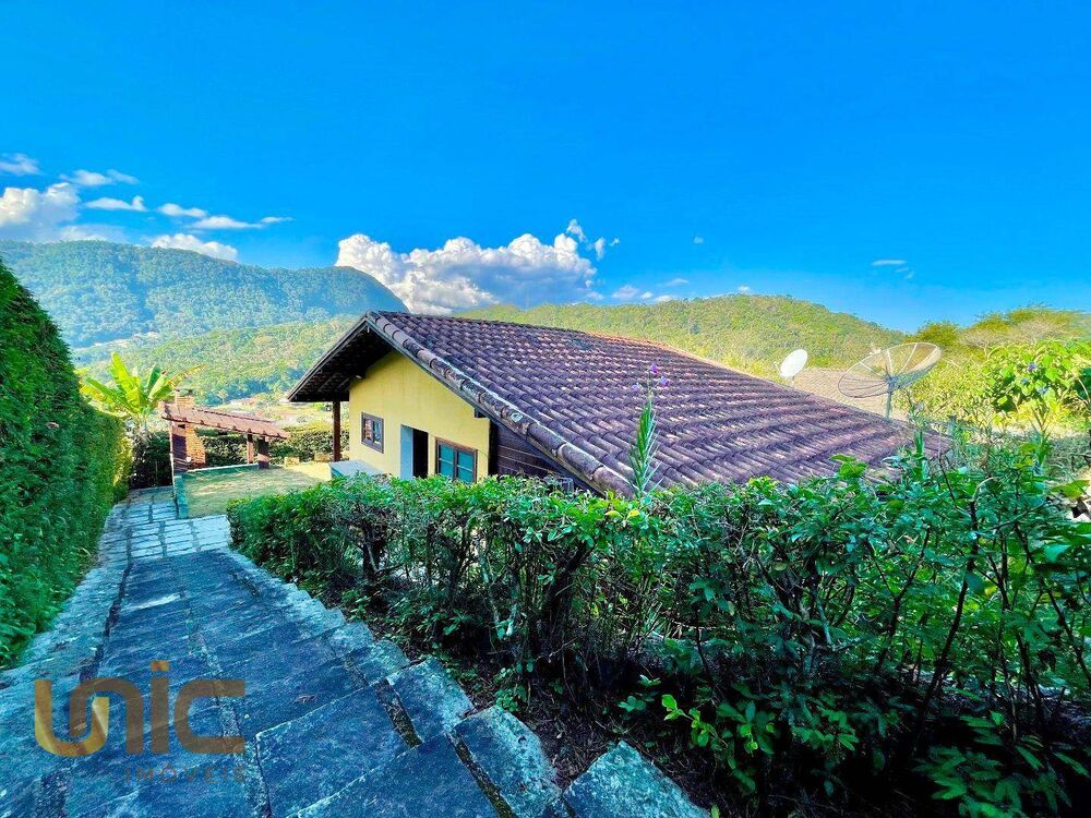 Casa de Condomínio à venda com 2 quartos, 121m² - Foto 1