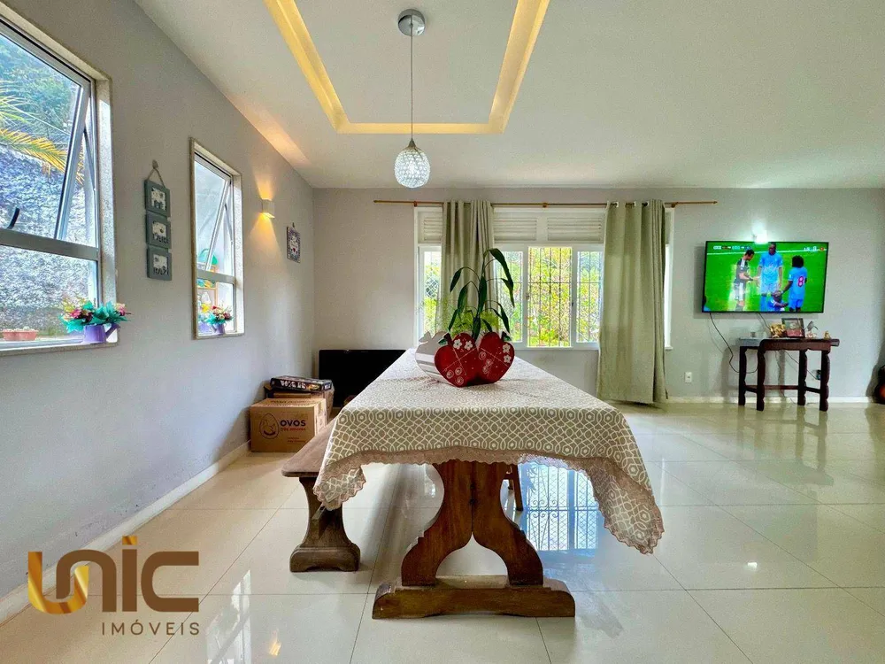 Casa, 3 quartos, 226 m² - Foto 11