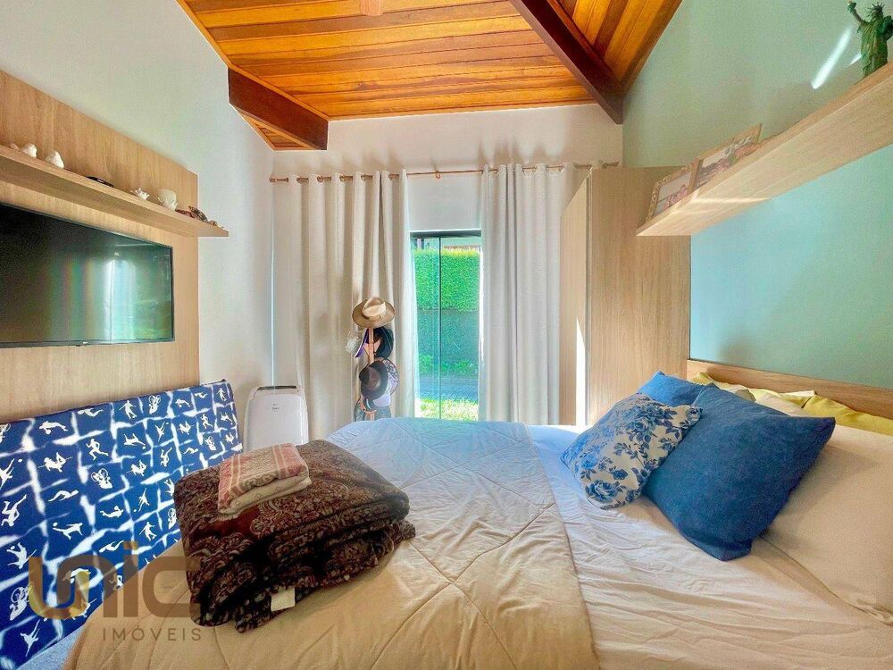 Casa de Condomínio à venda com 3 quartos, 200m² - Foto 3