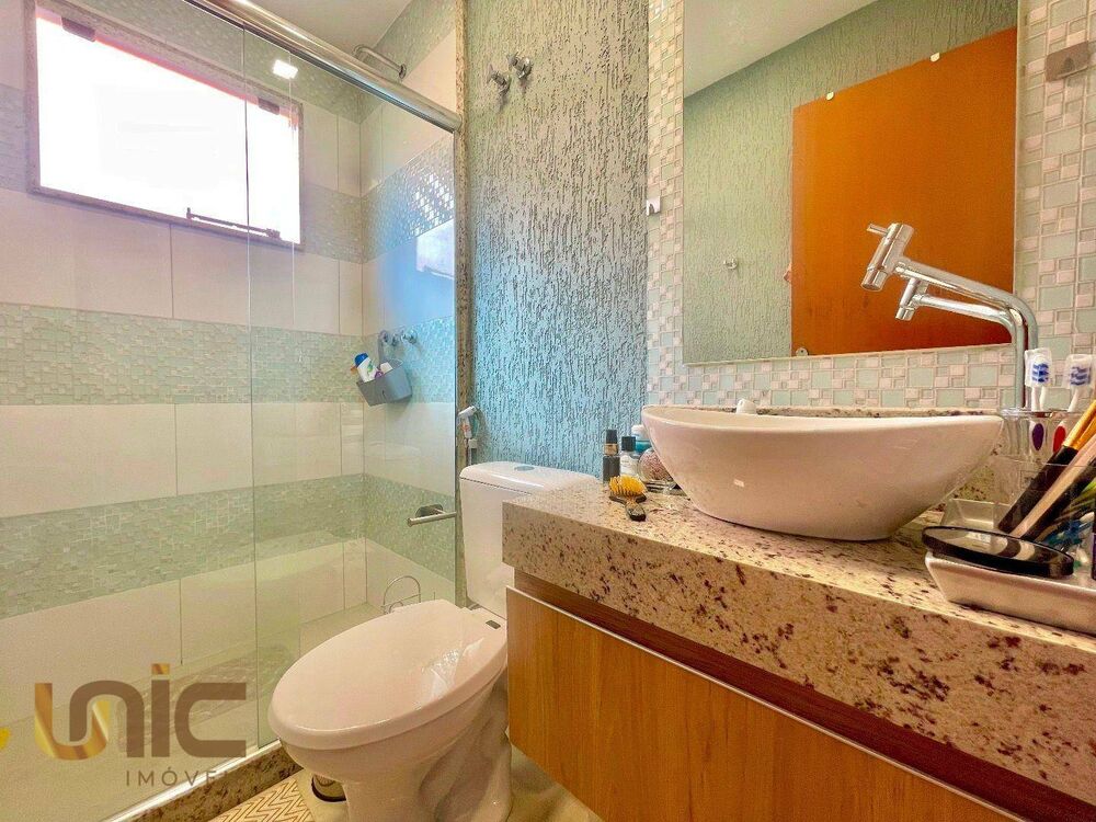 Casa de Condomínio à venda com 3 quartos, 200m² - Foto 4