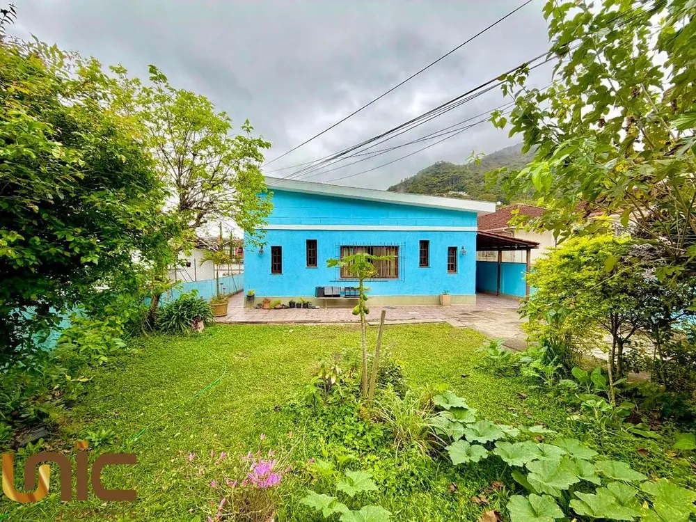 Casa, 4 quartos, 179 m² - Foto 1