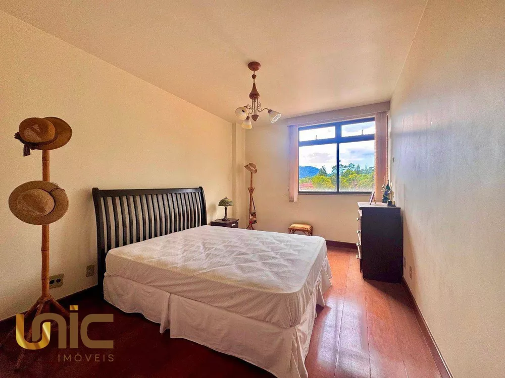 Apartamento, 3 quartos, 130 m² - Foto 2