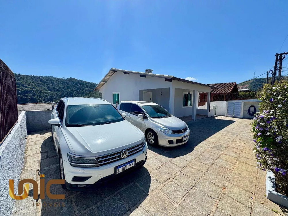 Casa, 4 quartos, 138 m² - Foto 1