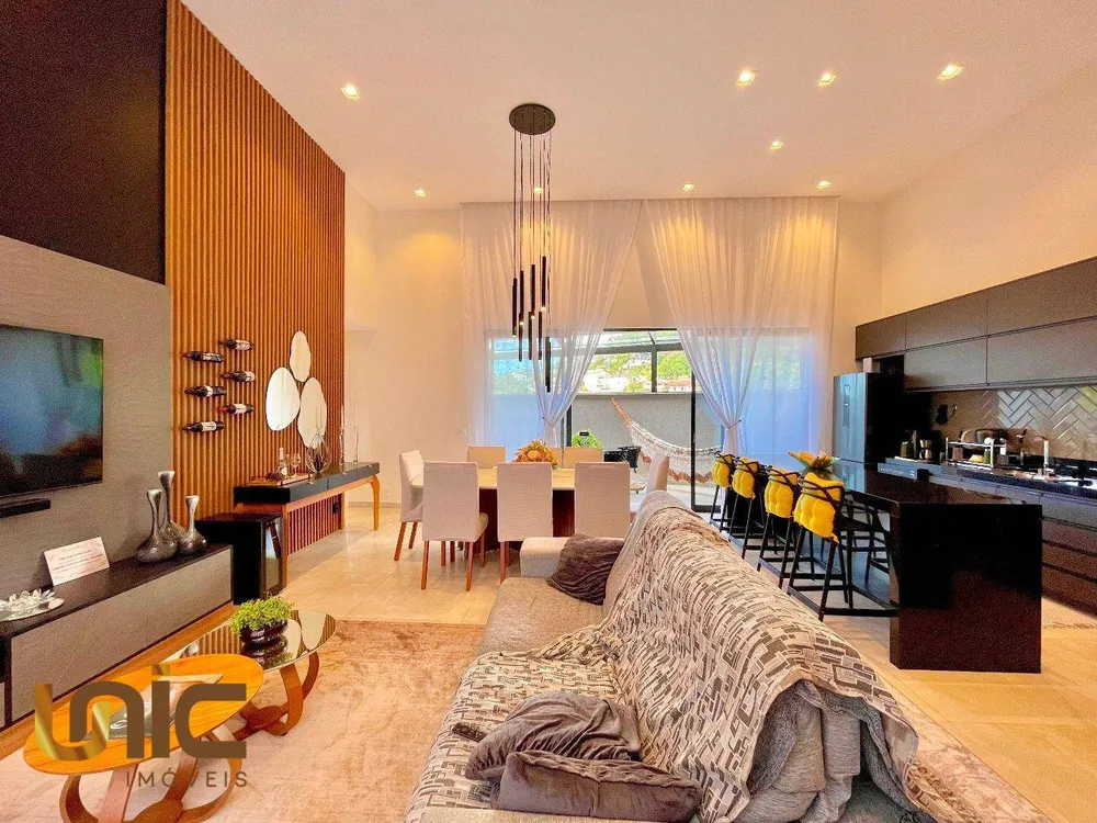 Casa, 3 quartos, 244 m² - Foto 8