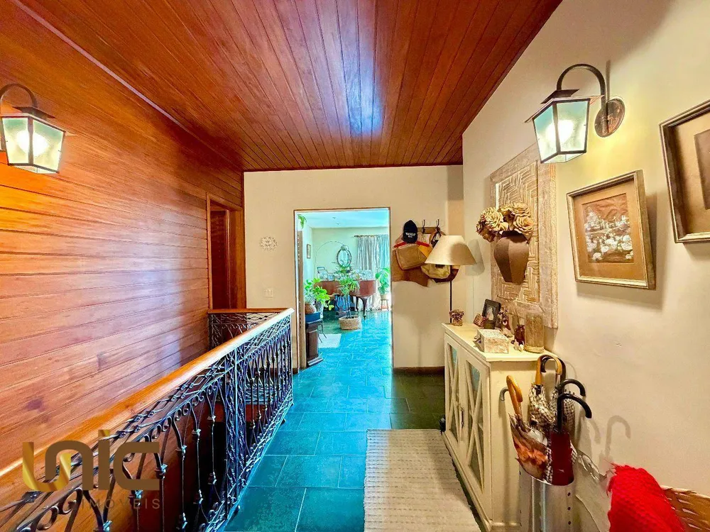 Casa, 4 quartos, 321 m² - Foto 2