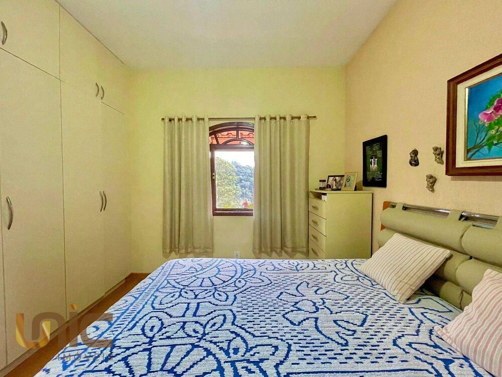 Casa à venda com 2 quartos, 188m² - Foto 8